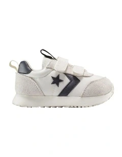 Omega Trainer 2V Infant Sneakers in Black and White