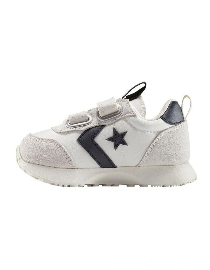 Omega Trainer 2V Infant Sneakers in Black and White image 2
