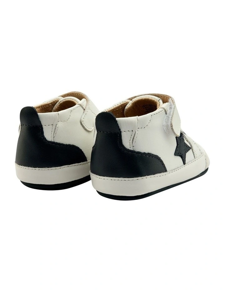 Platinum Bub Prewalker Shoes in White image 3