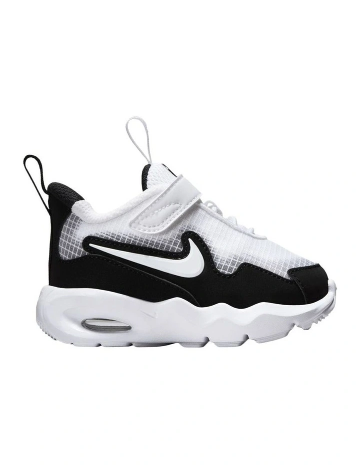Air Max Nova Infant Sneakers In White image 1