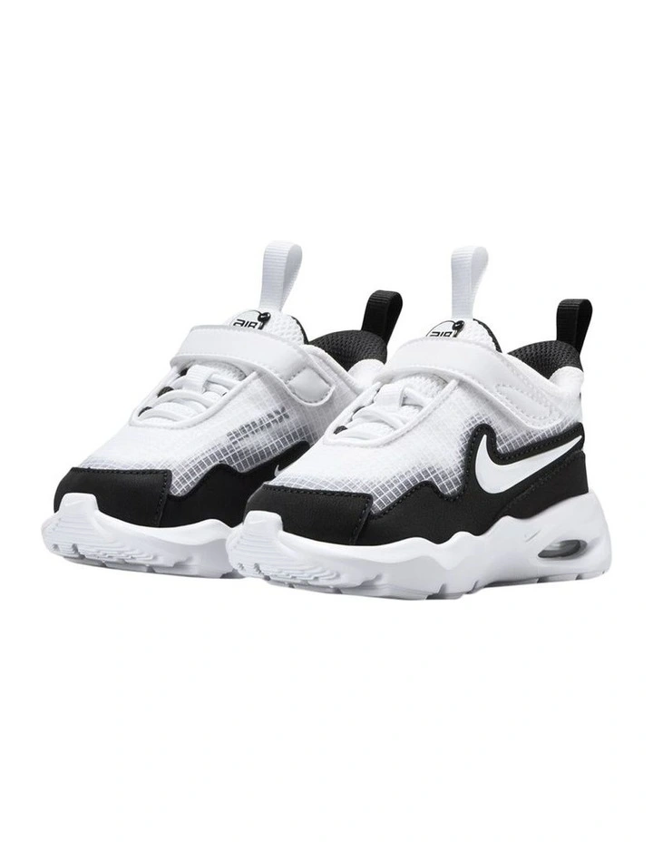 Air Max Nova Infant Sneakers In White image 4