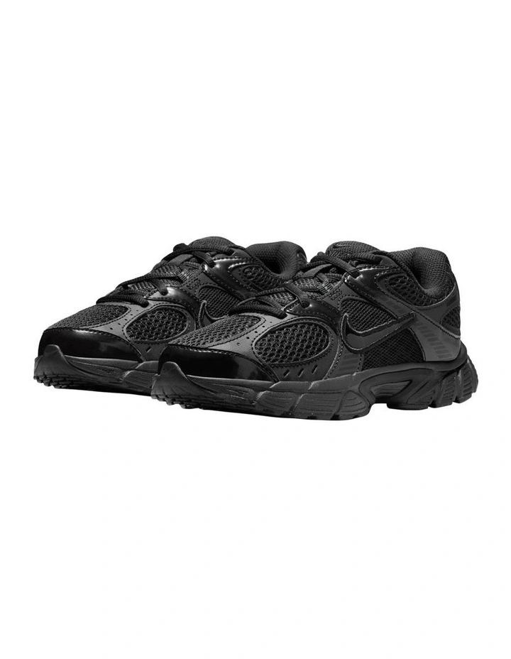 V5 Rnr Black Grade School Sneakers in Black image 4