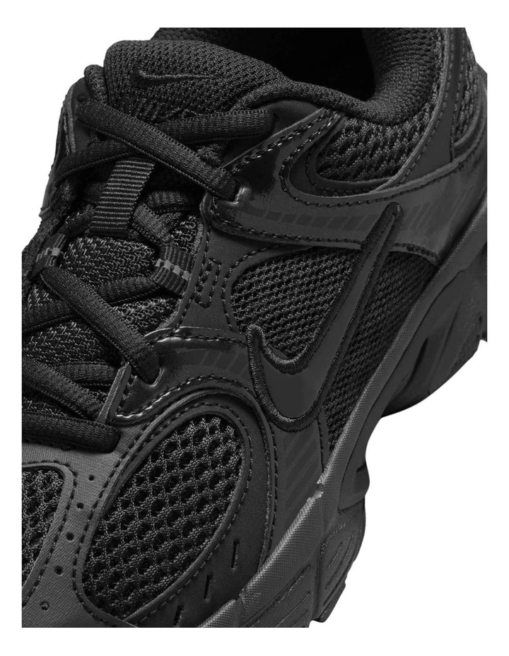 V5 Rnr Black Grade School Sneakers in Black image 5