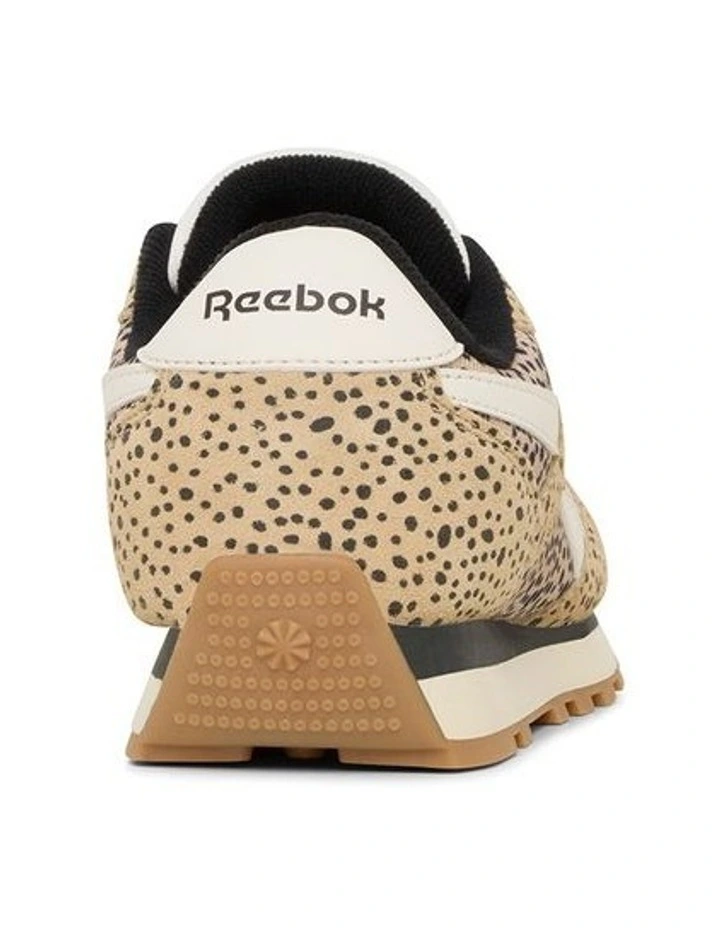 Classic Az Sneakers in Beige image 3