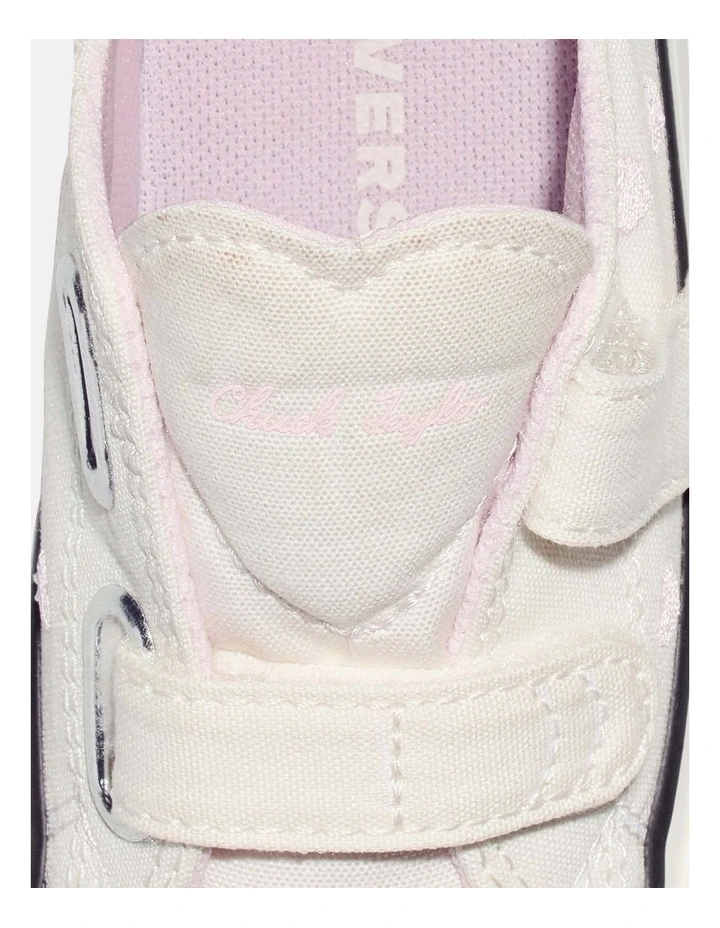 Chuck Taylor All Star 2V Emb Hearts Infant Sneakers In White image 5