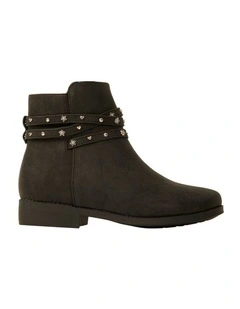 Tammie Boots in Black