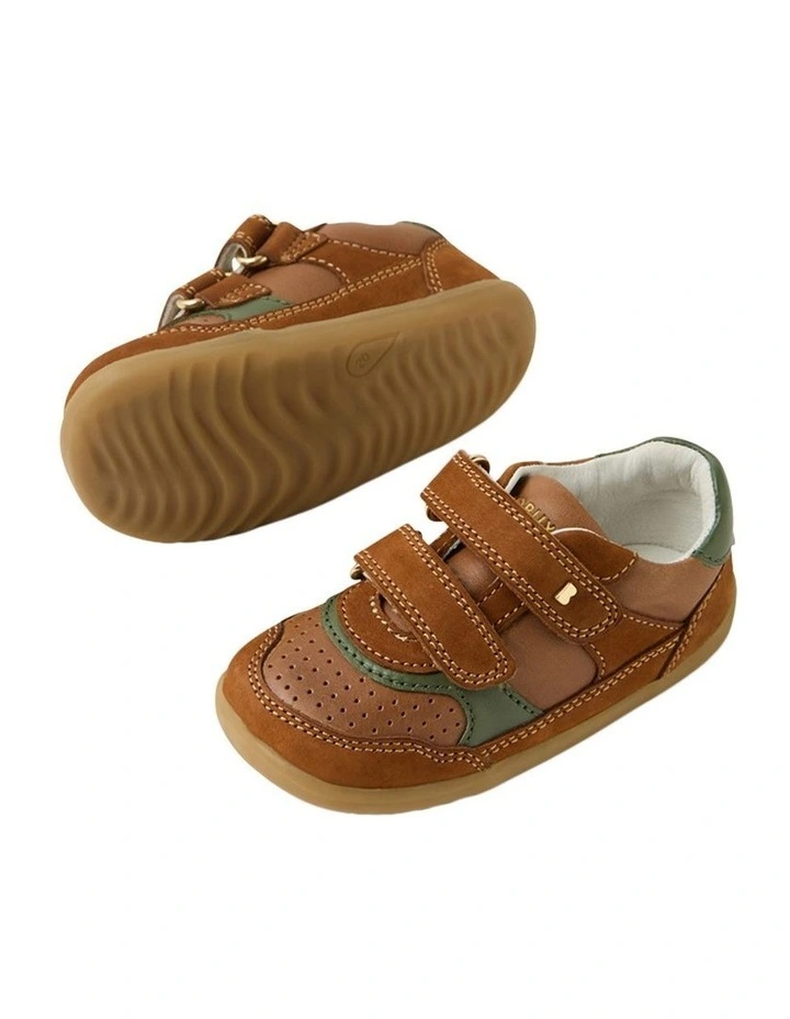 Step Up Hunter Shoes In Chocolate image 2