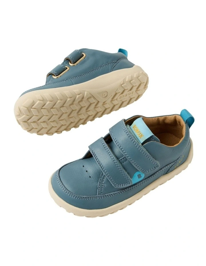 Step Up Dawn Shoes In Grey image 2