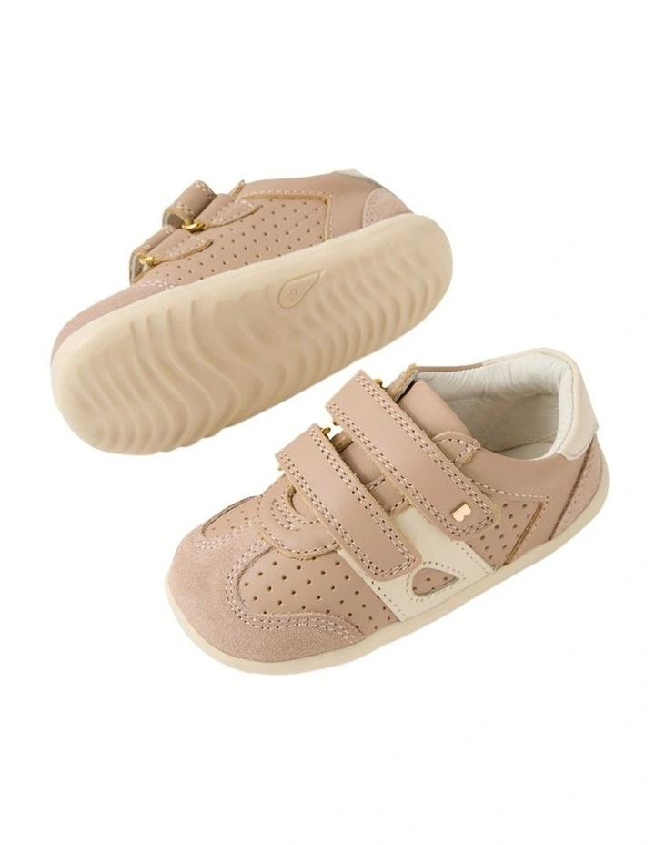 Step Up Titan Shoes In Taupe image 2