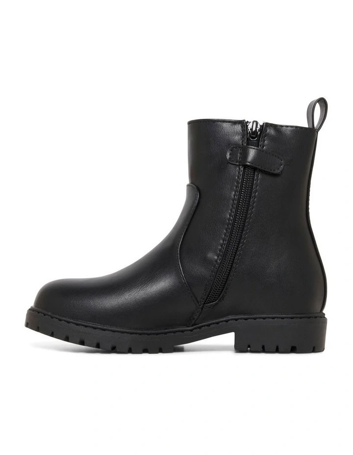 Reign Boots In Black image 2