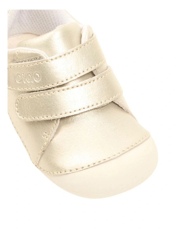 Bobby Prewalker In Gold image 4