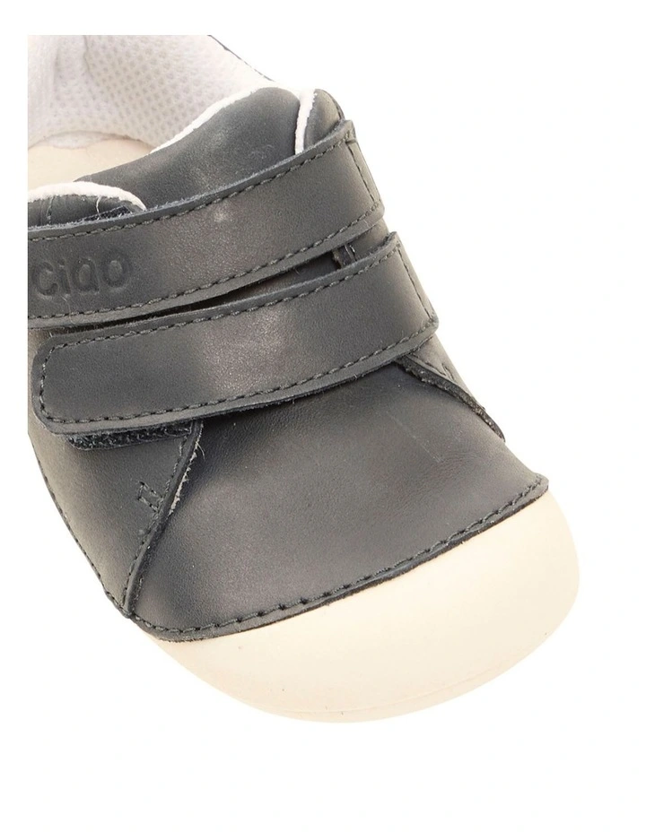 Bobby Prewalker In Navy image 4