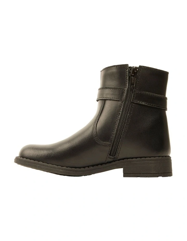Govinda Boot Boots In Black image 2