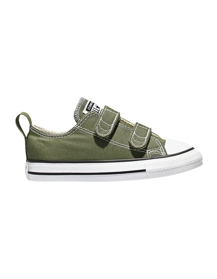 Chuck Taylor All Star 2V Ox Infant Sneakers In Green image 1