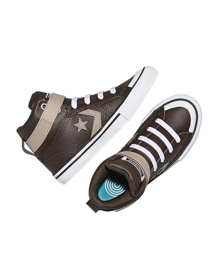 Pro Blaze Strap Youth Sneakers in Black and White image 3