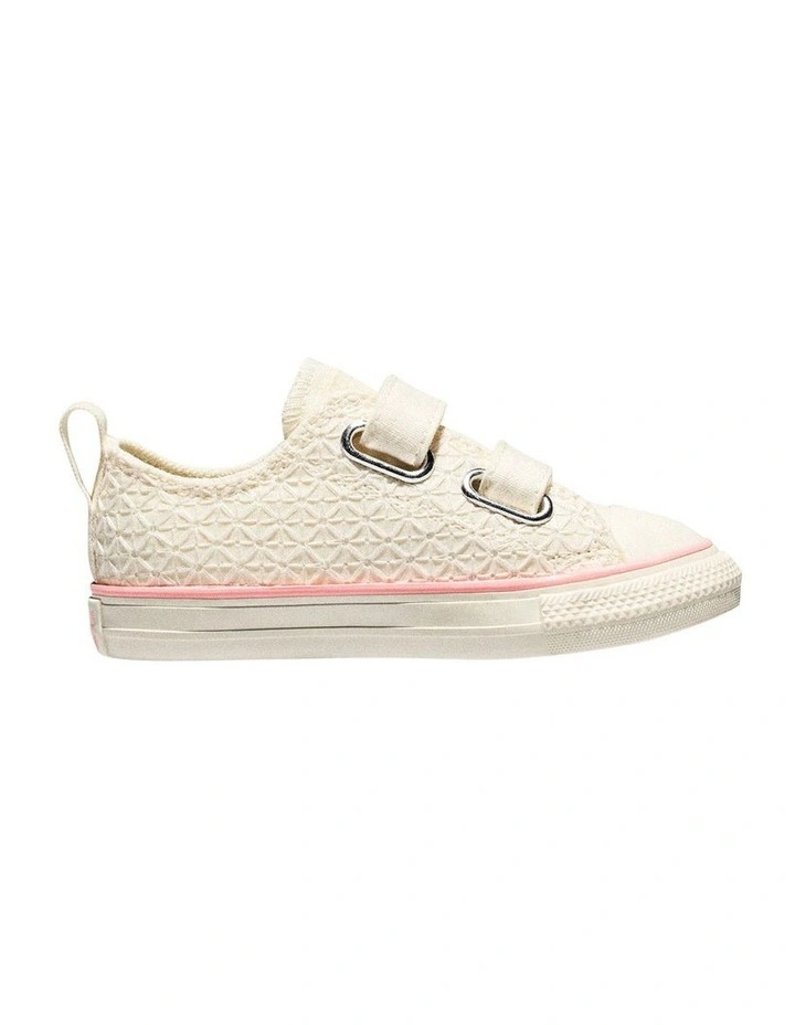 Chuck Taylor All Star 2V Crochet Infant Sneakers In Cream image 2
