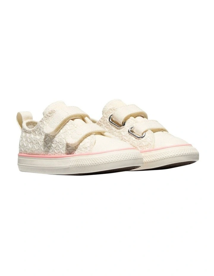 Chuck Taylor All Star 2V Crochet Infant Sneakers In Cream image 4