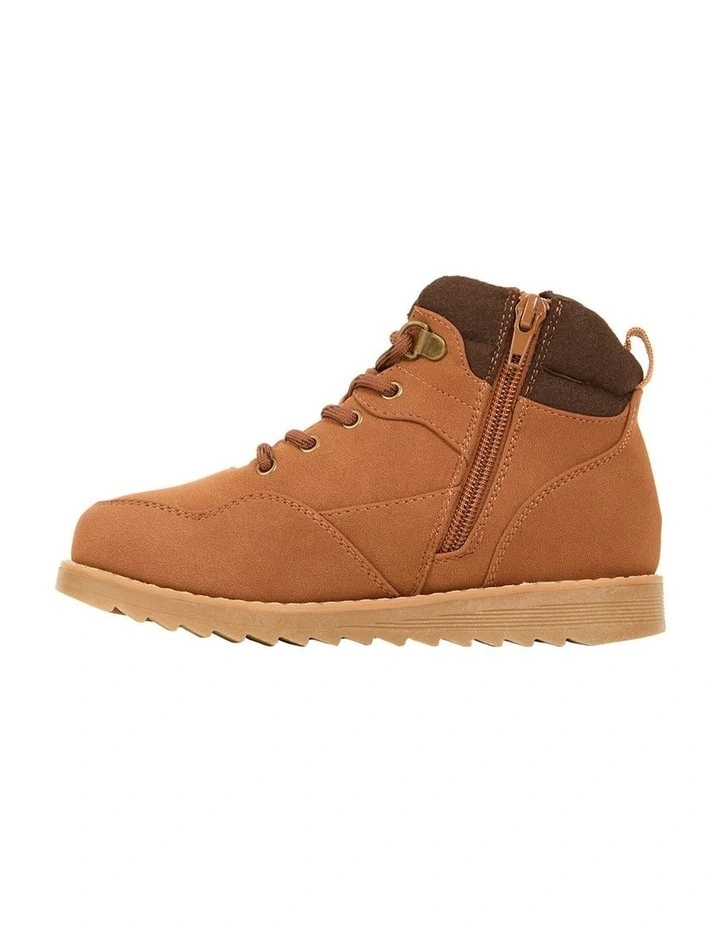 Jesse Boots in Natural image 2