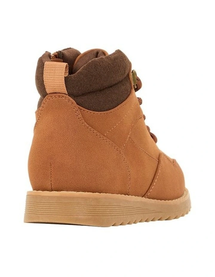 Jesse Boots in Natural image 3