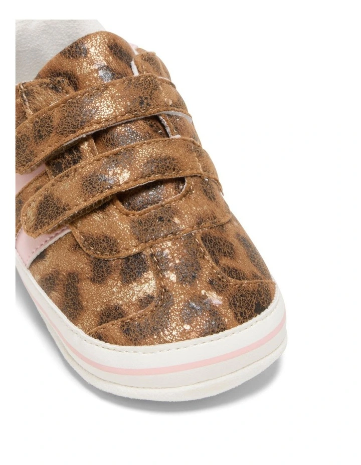 Kegan Sneaker in Leopard/Pink image 4