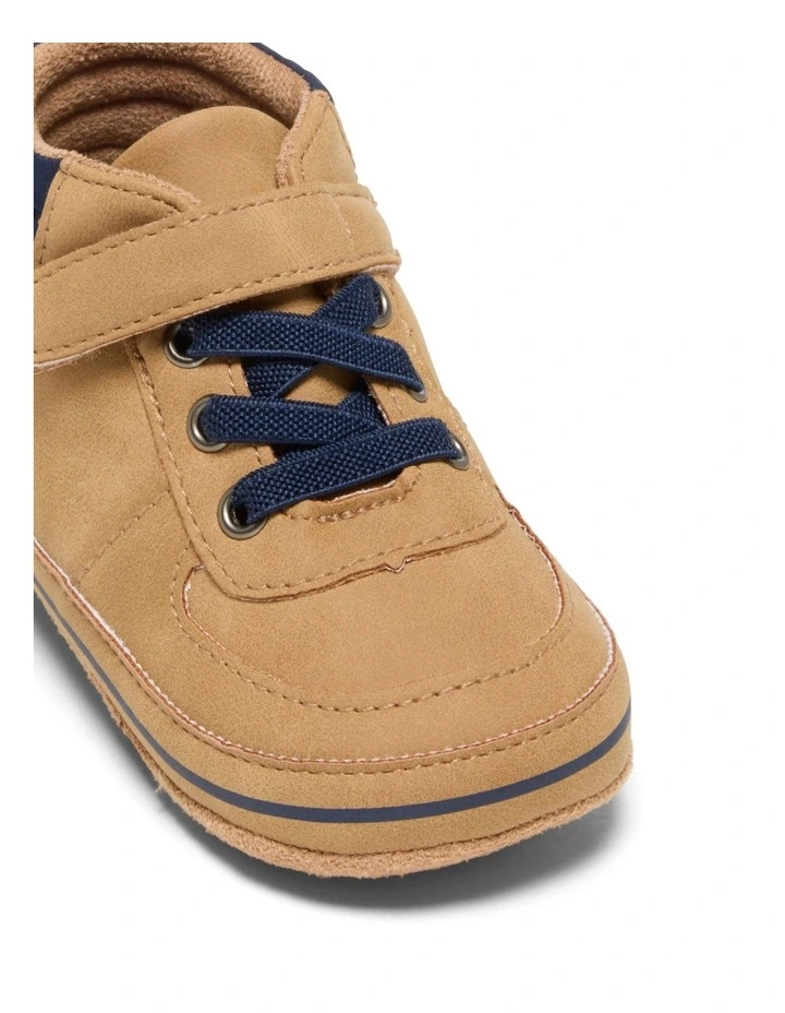 Kinsley Sneaker Boot Prewalker In Natural image 4