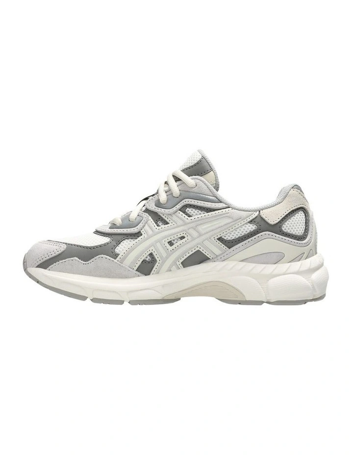 Gel-Nyc Grade School Sneakers In Grey image 2