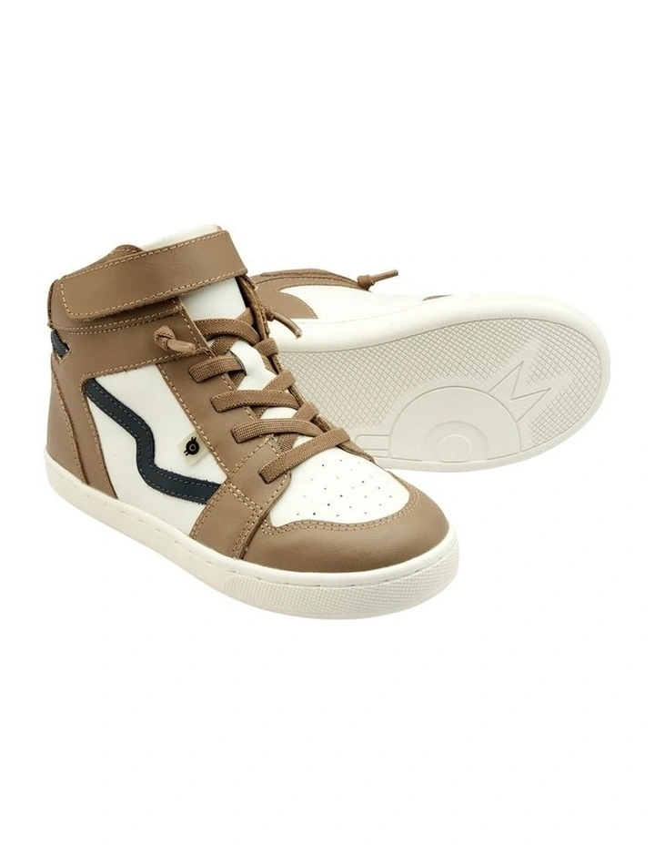 Field Jump Boots in Mocca image 2