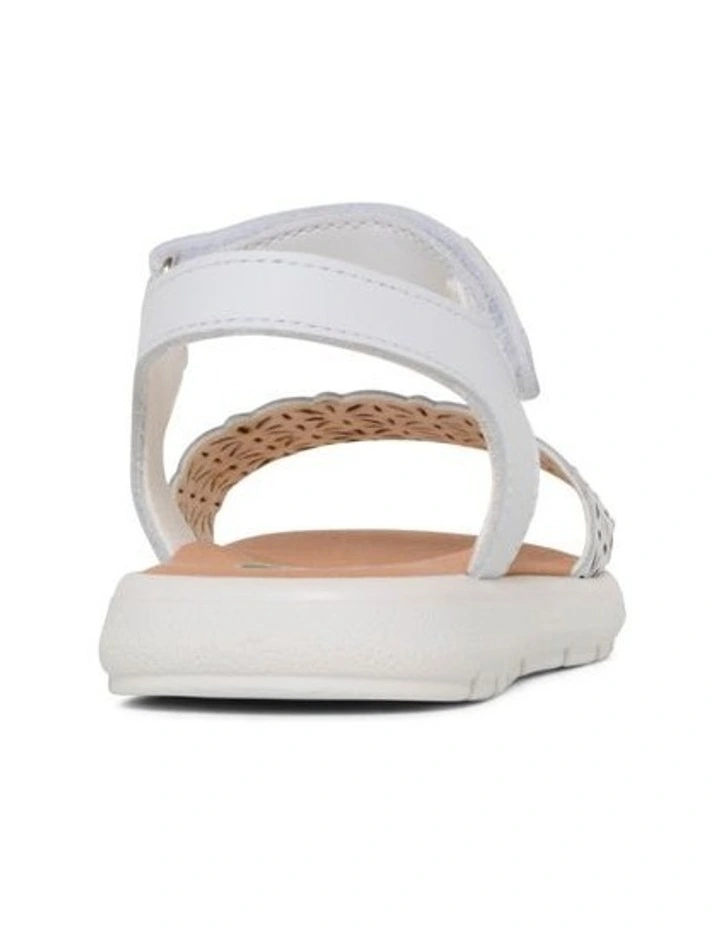 Panda Flower 4424 Youth Sandals In White image 3