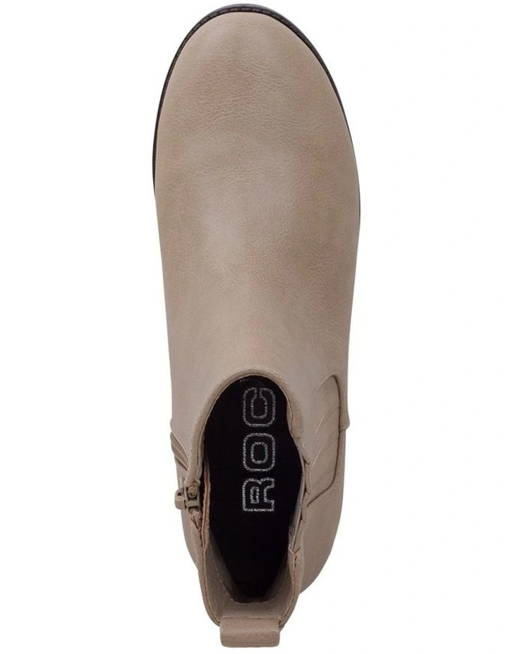 Monza Boots In Camel image 3