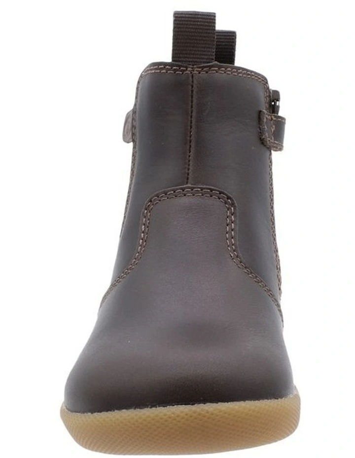 Mani Ii Boots Boots In Chocolate image 4