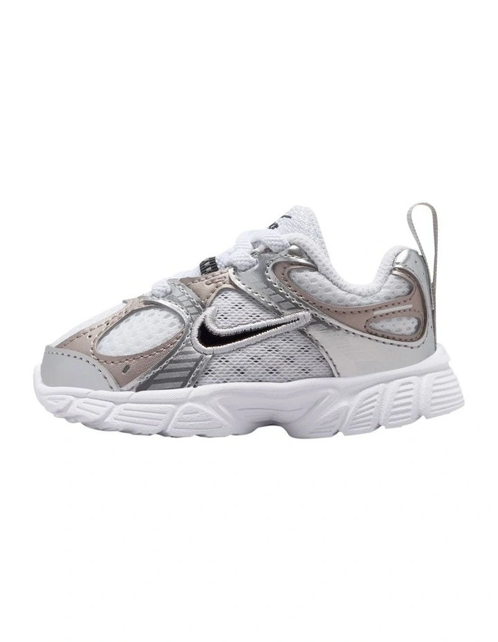 V5 Rnr Infant Sneakers In White image 2