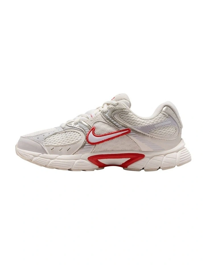 V5 Rnr Grade School Sneakers In Ivory image 2