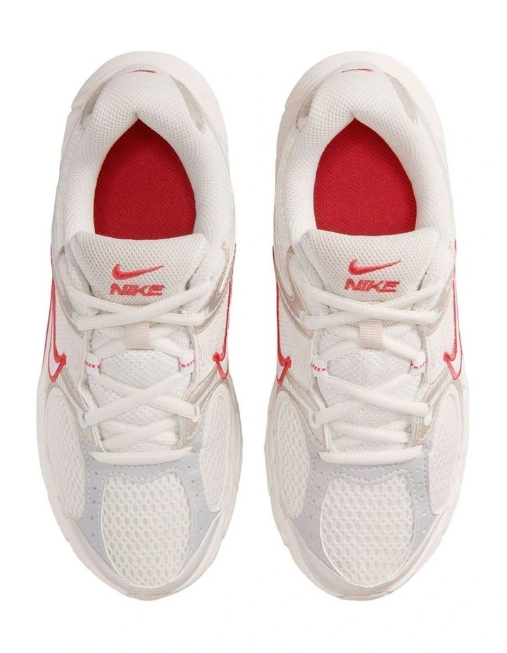 V5 Rnr Grade School Sneakers In Ivory image 3