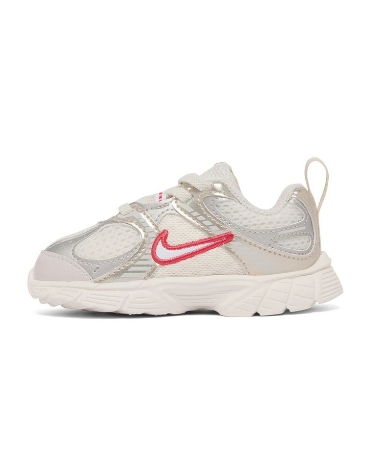 V5 Rnr Infant Sneakers In Ivory image 2
