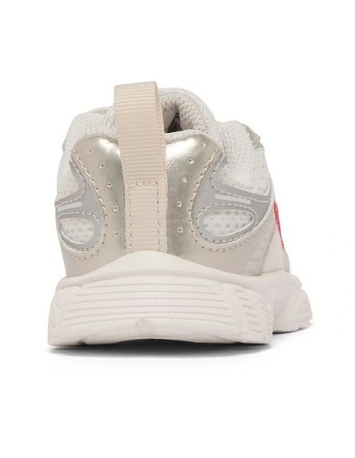 V5 Rnr Infant Sneakers In Ivory image 3
