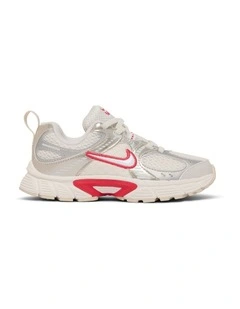 V5 Rnr Grade Pre-School Sneakers In Ivory