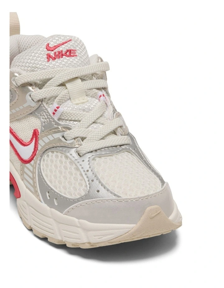 V5 Rnr Grade Pre-School Sneakers In Ivory image 4