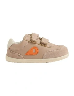 Step Up Champ Shoes In Taupe