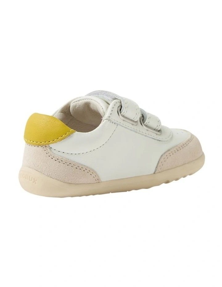 Step Up Champ Shoes In White image 2