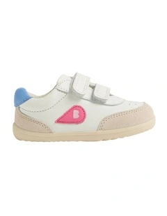 Step Up Champ Shoes In White