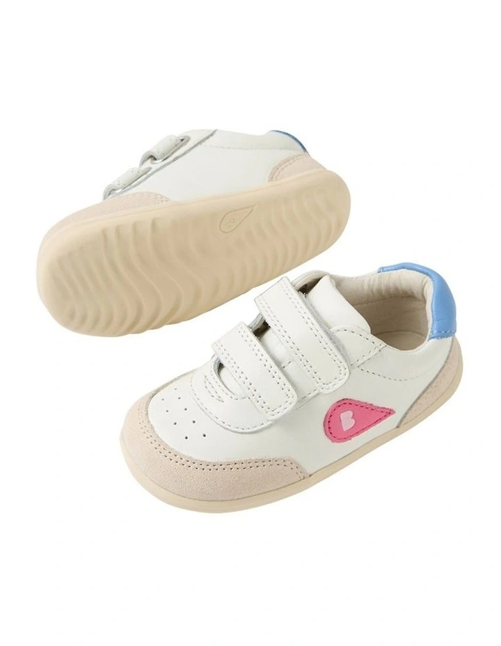 Step Up Champ Shoes In White image 2
