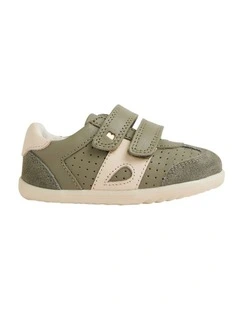 Step Up Titan Shoes In Olive