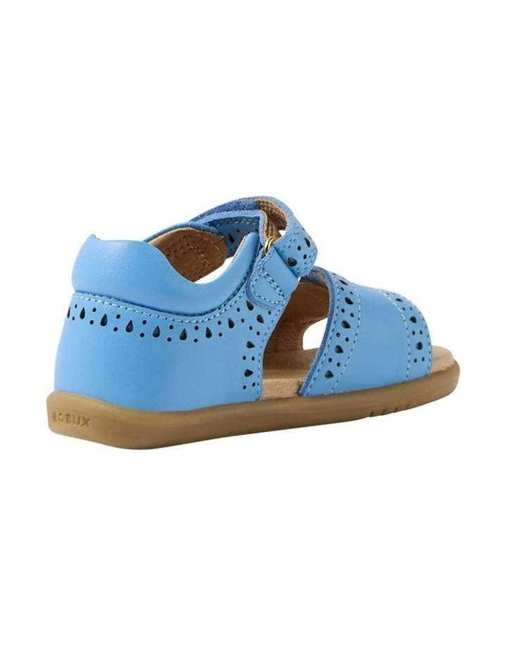Iwalk Logan Sandals In image 2