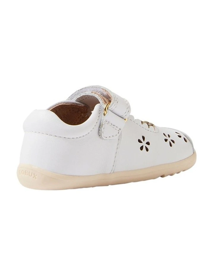 Step Up Heather Shoes In White image 2