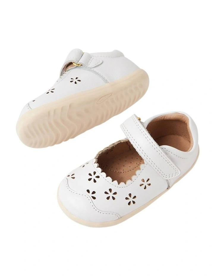 Step Up Heather Shoes In White image 4
