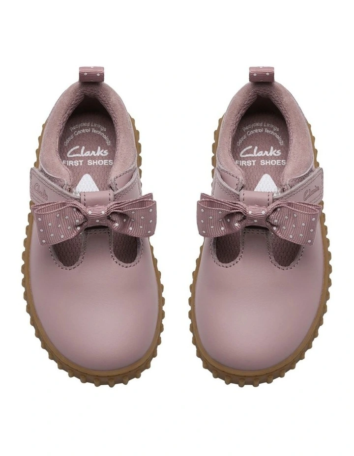 Cove Bow T. Shoes In Dusty Pink image 4