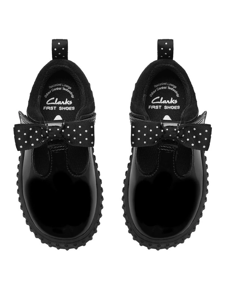 Cove Bow T. Shoes In Black Ptnt image 4