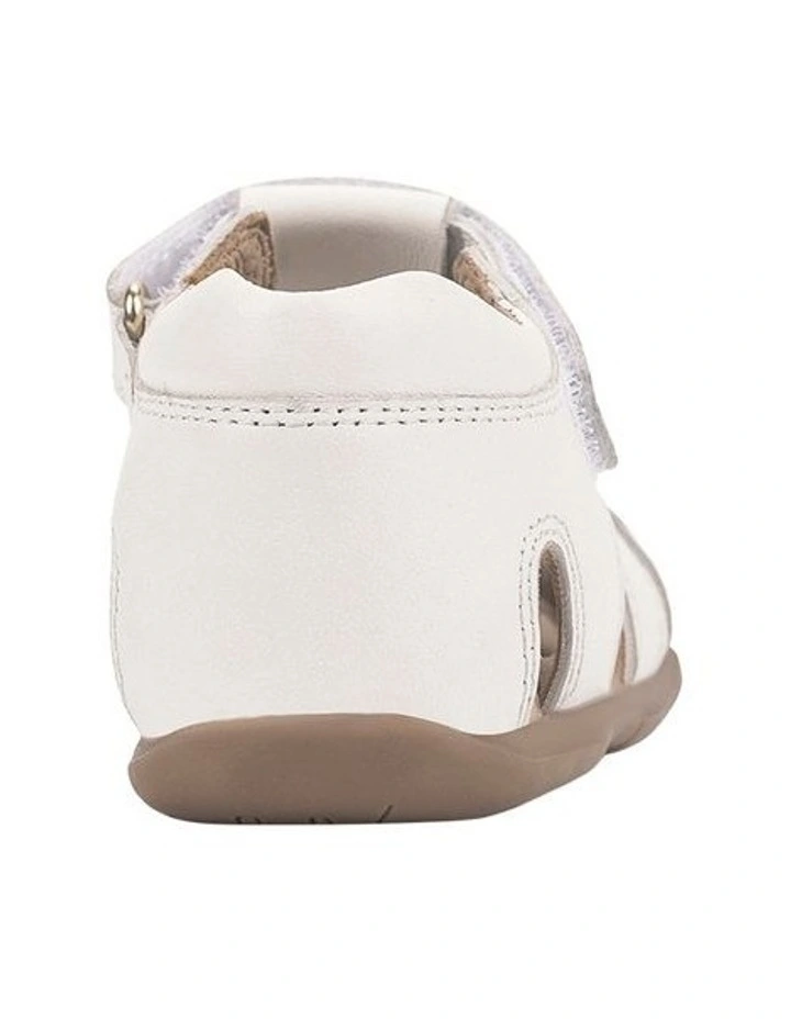 Breeze Sandals In White image 7
