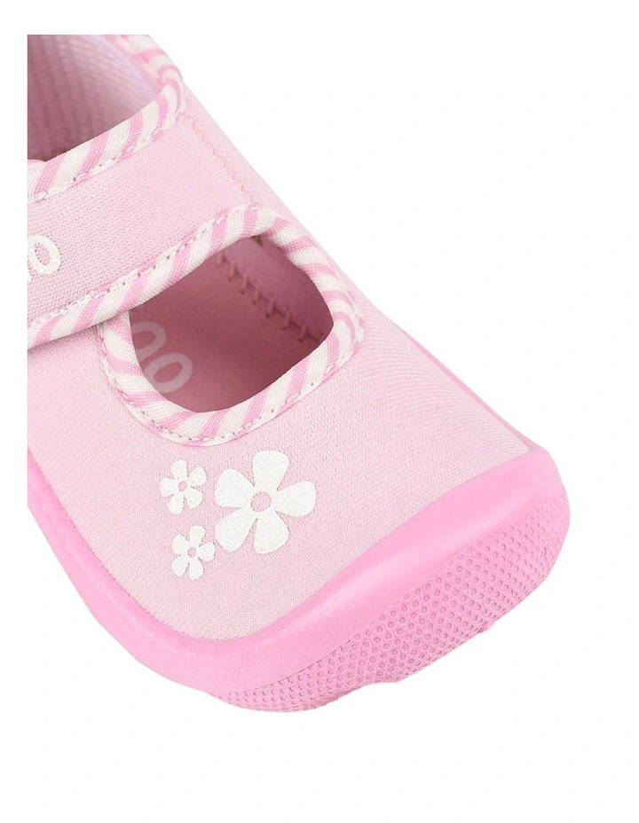 Petals Beach Sandals In Lt Pink image 4