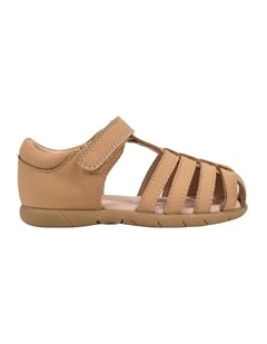 Sara Sandals In Tan